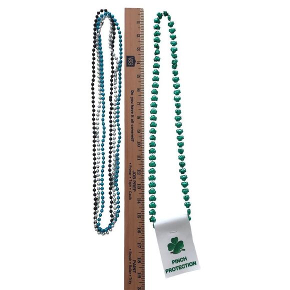 Mardi Gras and St Patrick's Day Beads - Picture 7 of 7